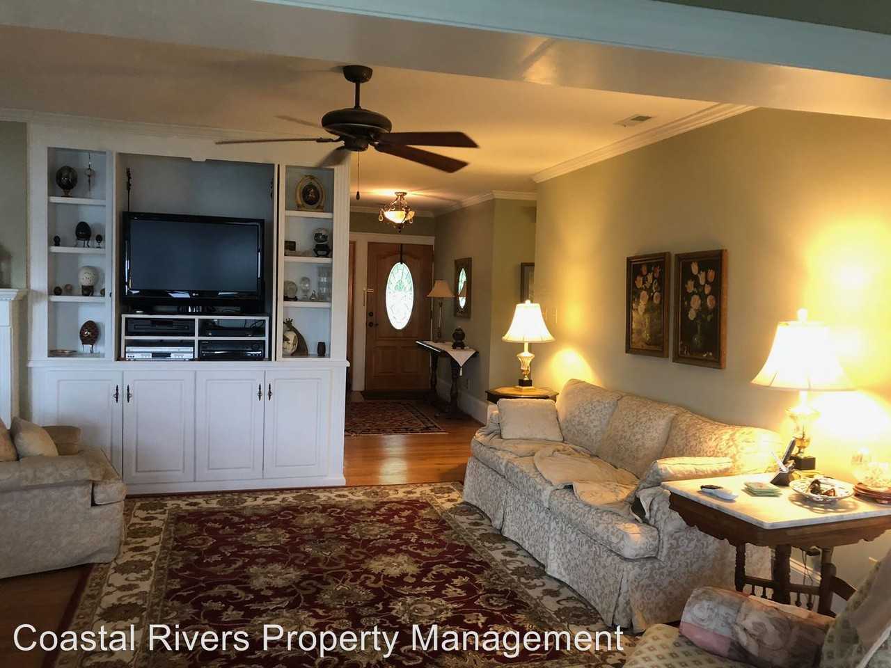 219 S Main St - Photo 3 of 10