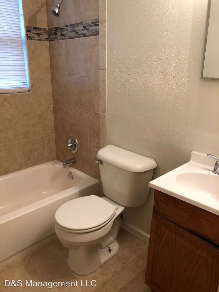 4547 W Park Pl - Photo 3 of 7