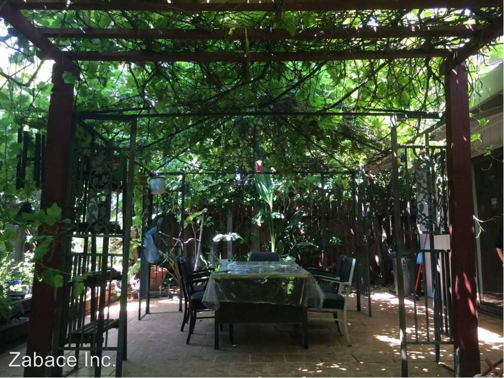 710 Valencia Ave - Photo 2 of 9