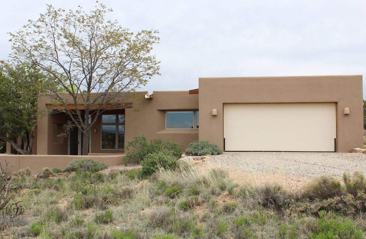 12 Ladera Rd - Photo 2 of 28