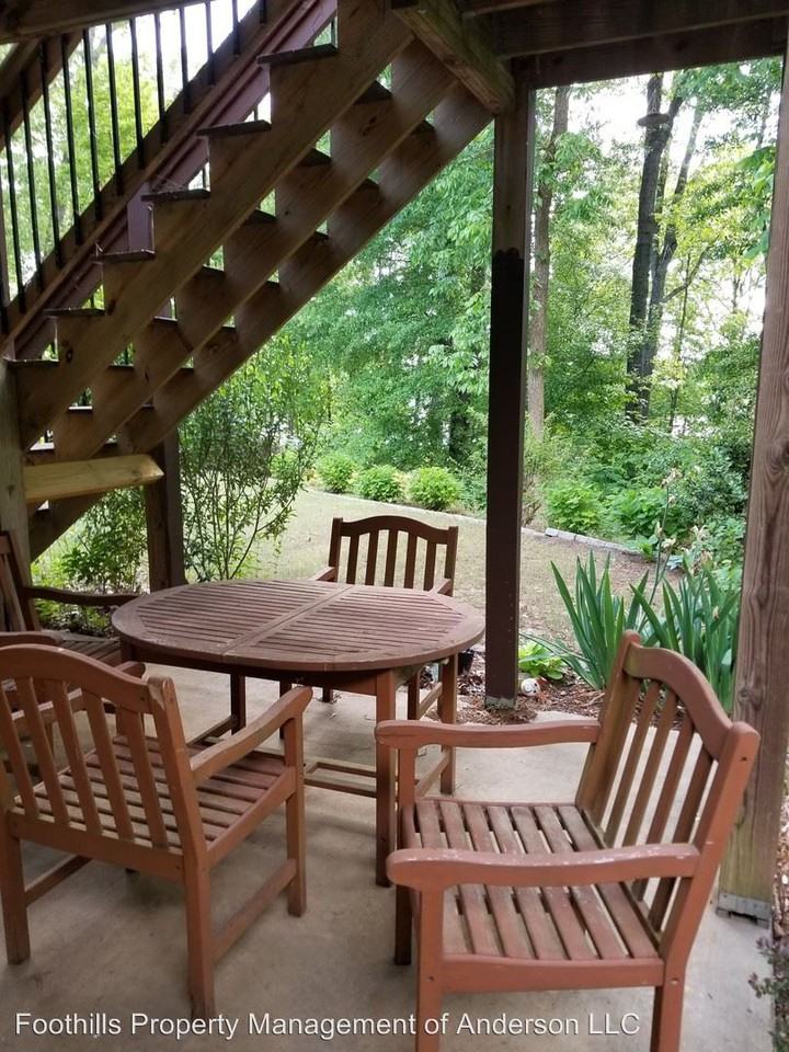 226 Oswego Rd - Photo 3 of 11