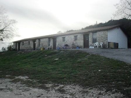 1134-1140 W Highway 190 - Photo 3 of 3