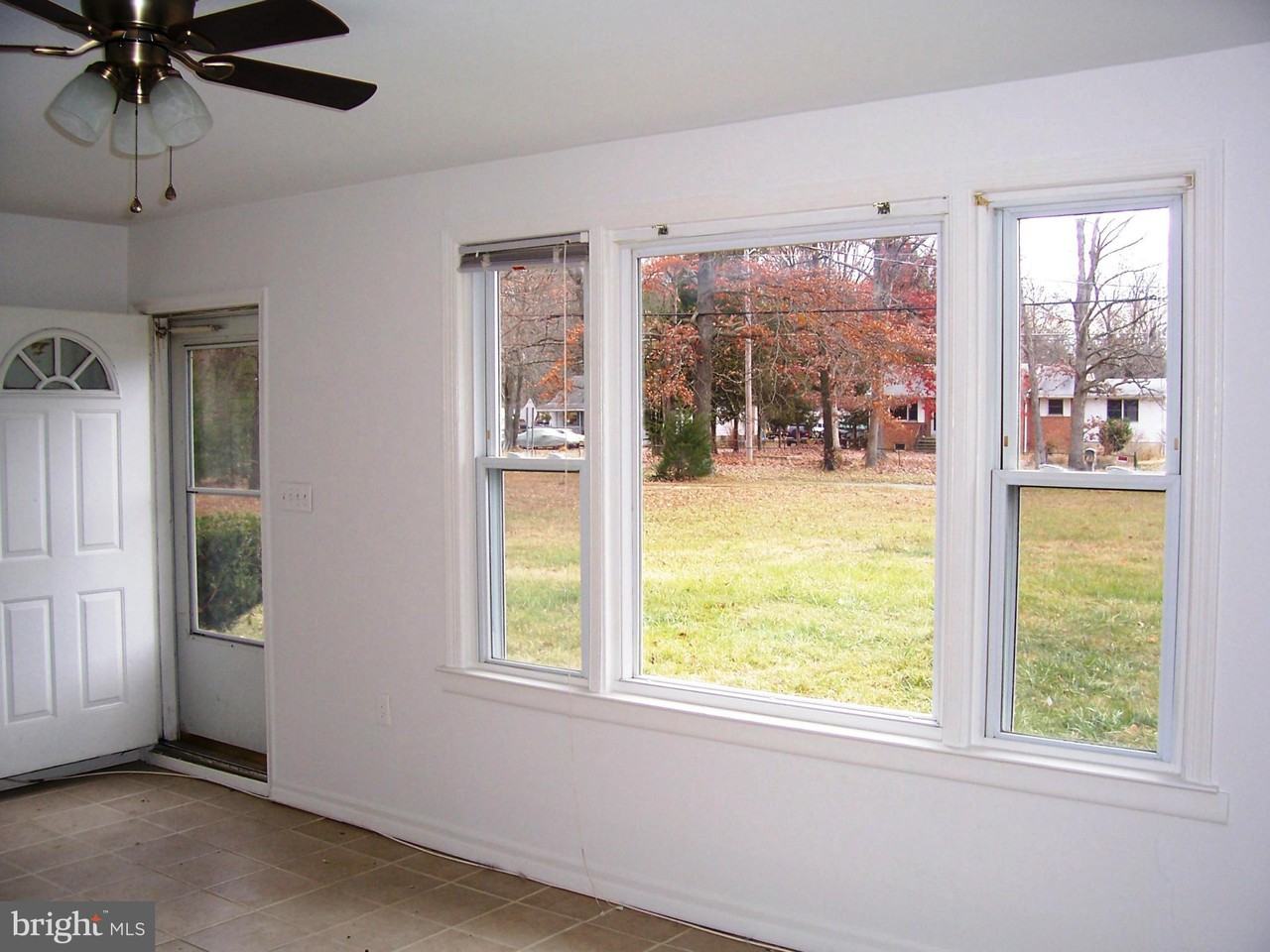 15921 Livingston Rd - Photo 2 of 8