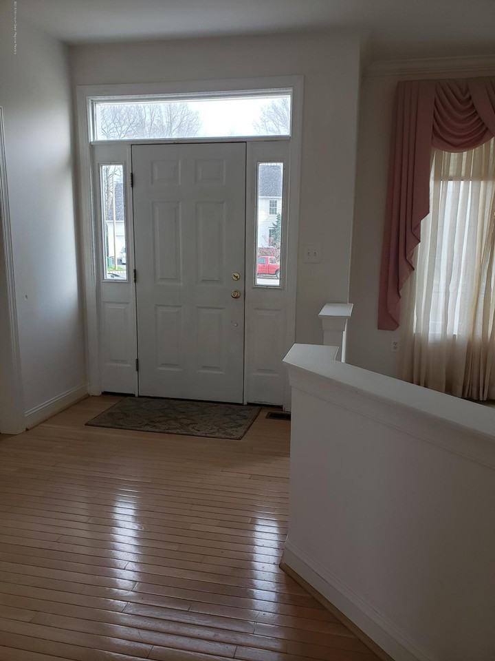 77 Brent Dr - Photo 3 of 38