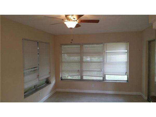 3556 NW 33rd St - Photo 3 of 15