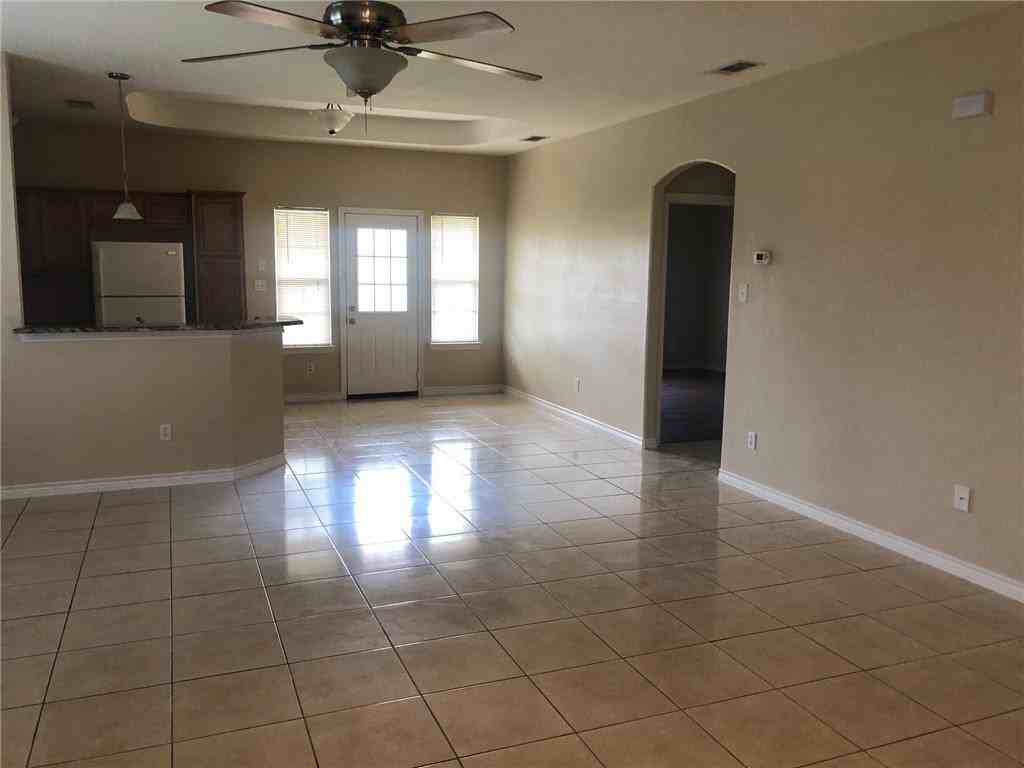 755 Lakeside Dr - Photo 3 of 10