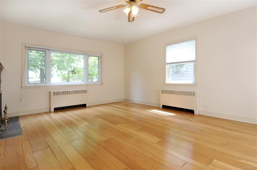 142 Walgrove Ave - Photo 2 of 15