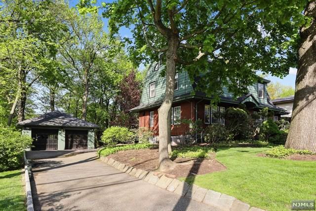 25 Irving Ave - Photo 2 of 17