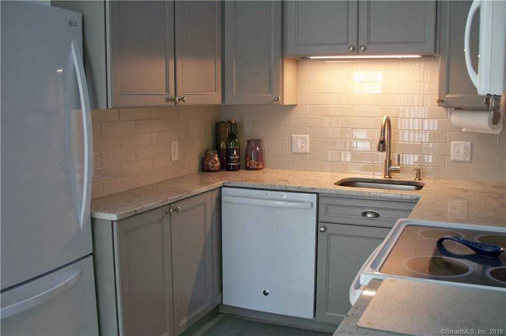 22 Heritage Cir - Photo 3 of 23