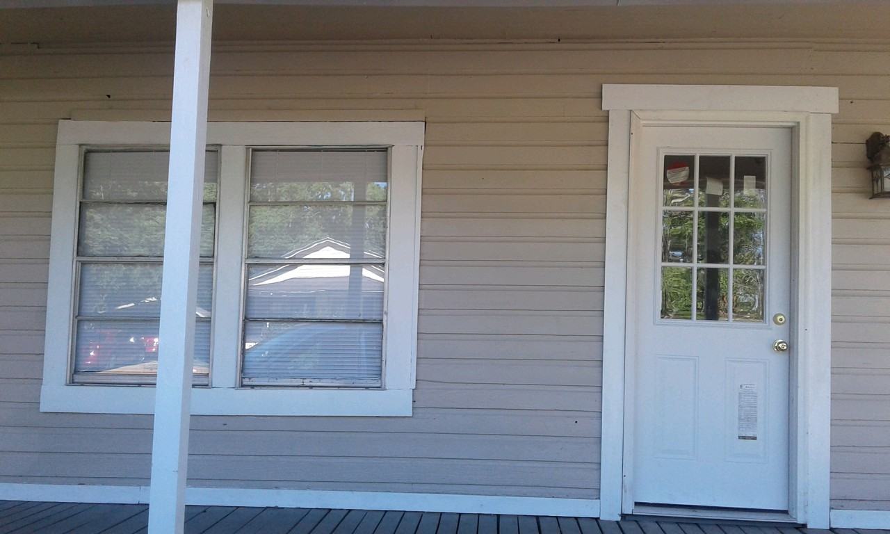 69 Jones St - Photo 3 of 4