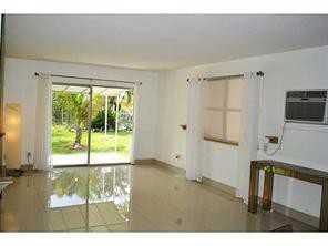 213 Southwest 5th Street - Photo 2 of 4