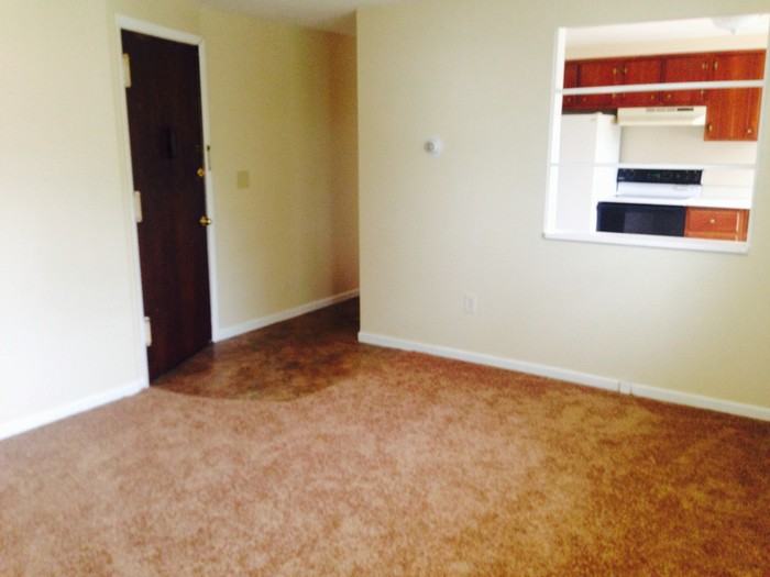 358-62 N Edwards Ave #2 - Photo 2 of 8