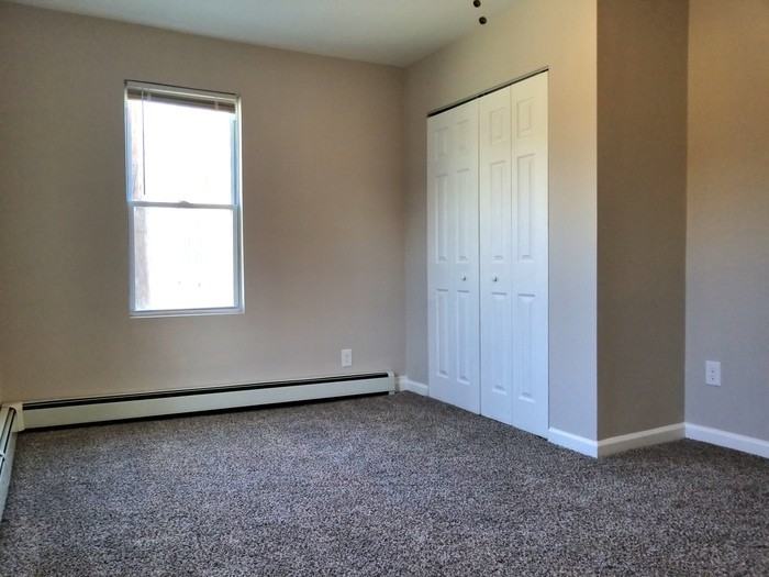 504 2nd St - Photo 3 of 14