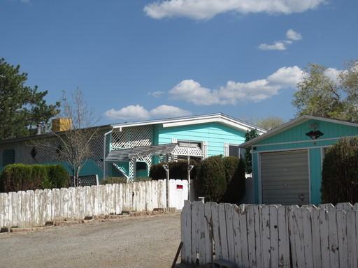 490 White Horse Dr - Photo 2 of 7