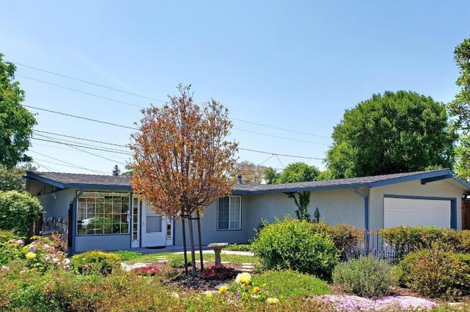 743 Lakemuir Dr - Photo 2 of 13