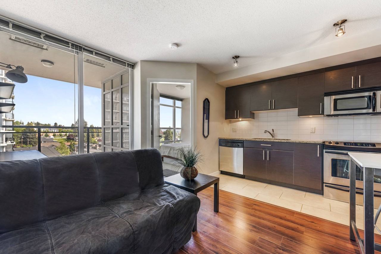 555 Delestre Avenue 807, Coquitlam, BC V3K 0A9 1 Bedroom Apartment