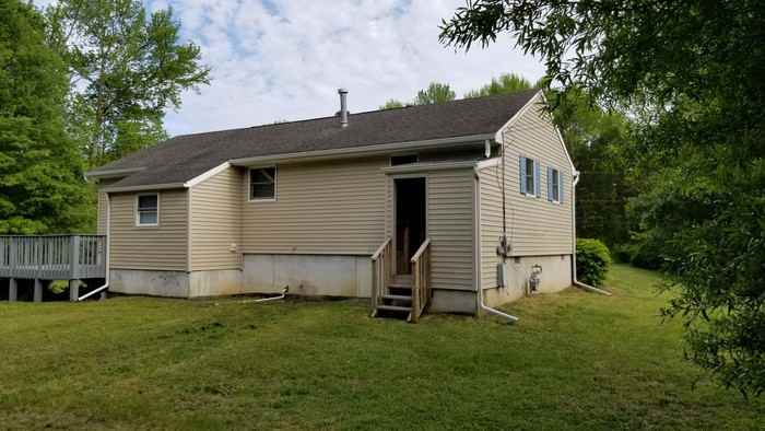 2030 Spring Garden Rd - Photo 2 of 13