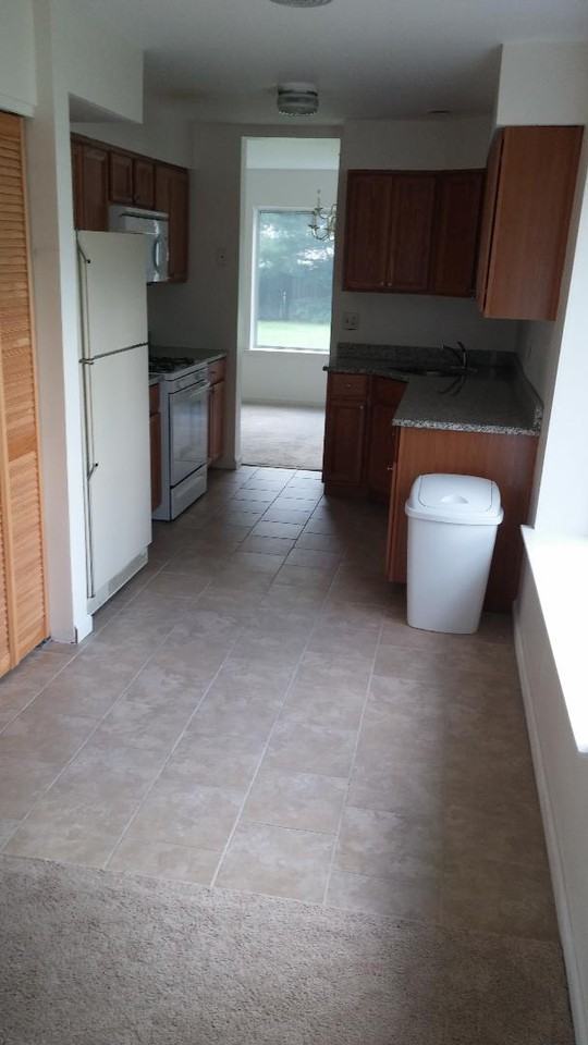 11 Jeffrey Cir - Photo 3 of 10