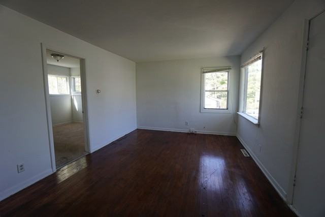 919 Getty Ave - Photo 3 of 9