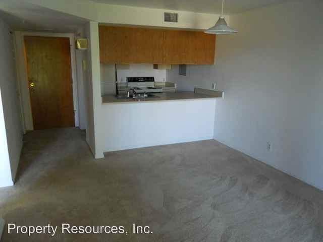 2727 Folsom Street - Photo 3 of 7