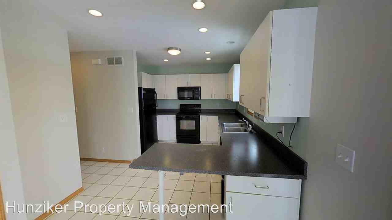 2927 Somerset Dr - Photo 2 of 10