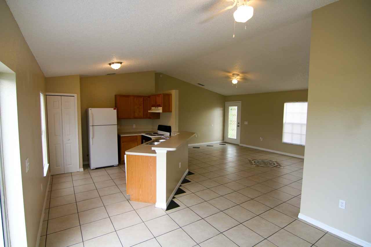 2960 Flynn St - Photo 3 of 4