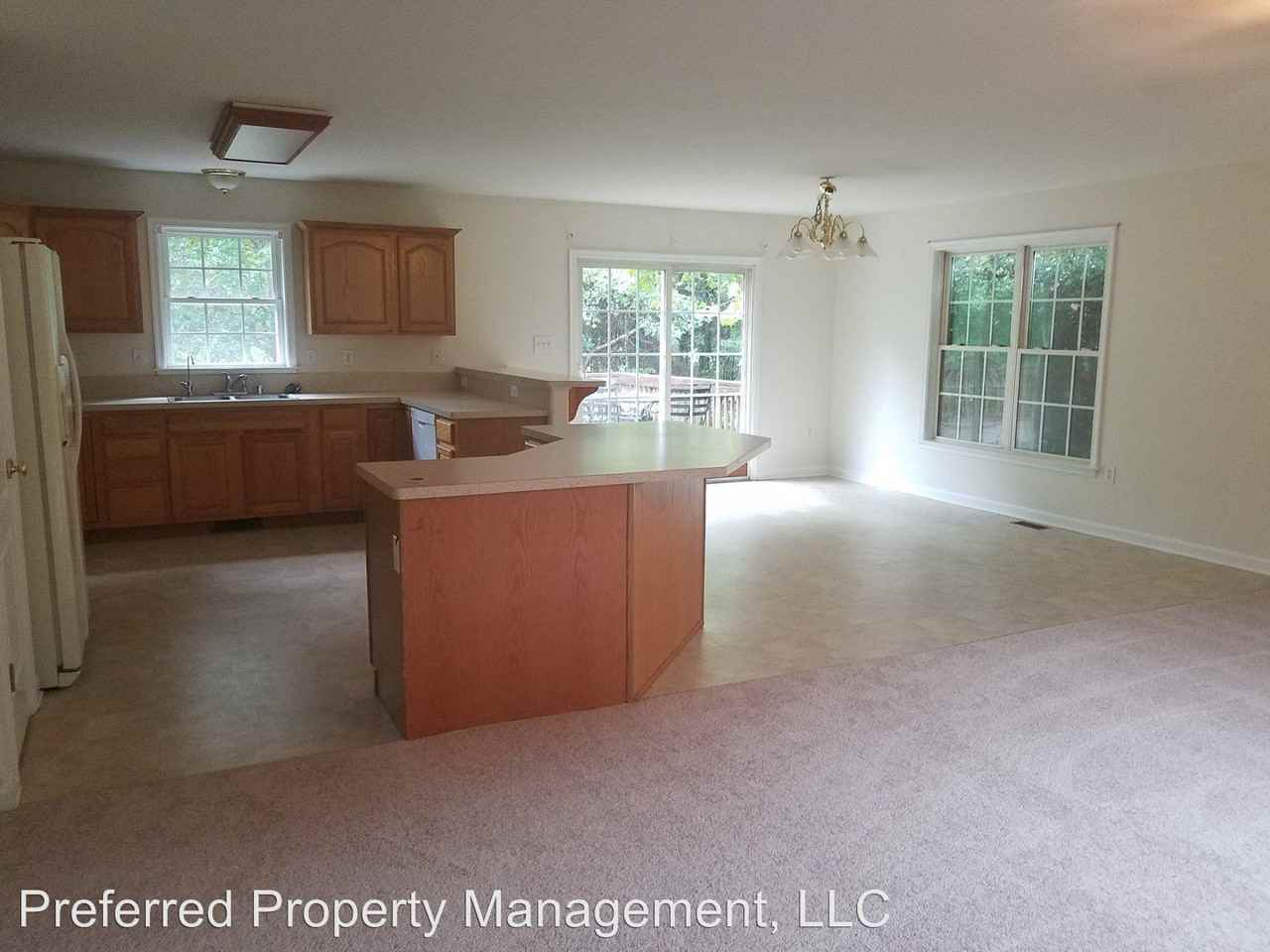 7320 Cloverhill Rd - Photo 3 of 18