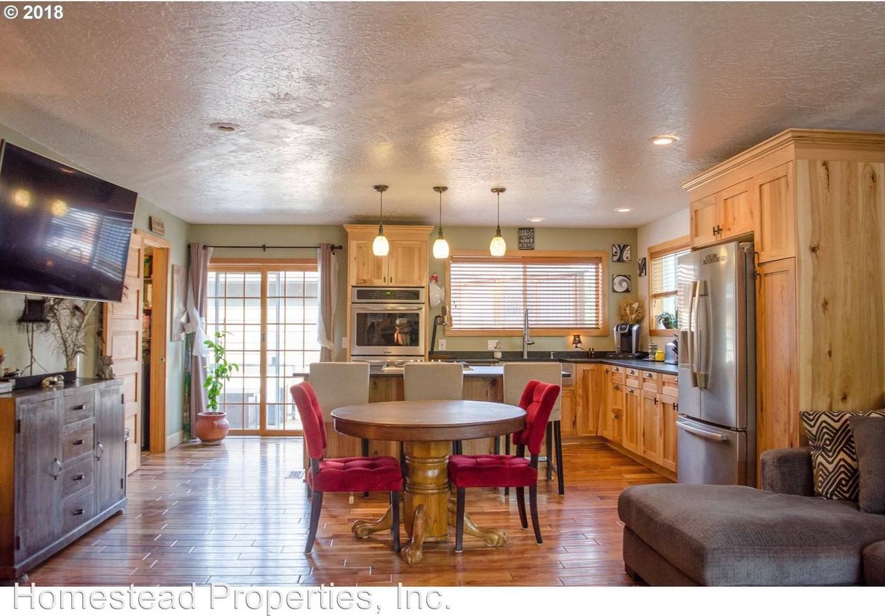 13321 SW 63rd Ave - Photo 3 of 12