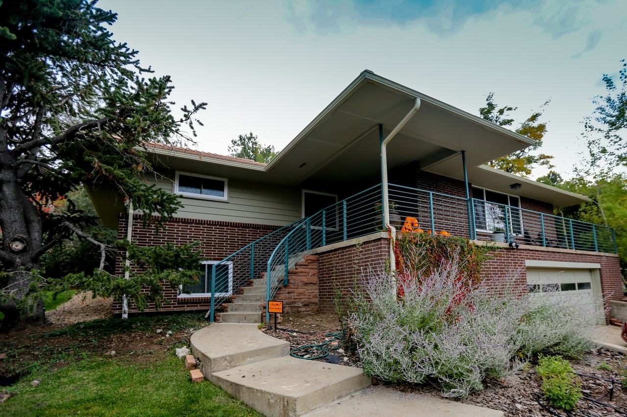 14360 Foothill Rd - Photo 2 of 16