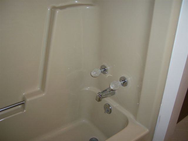 1151 Windsor Cir - Photo 3 of 8