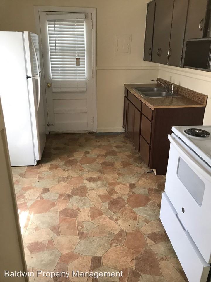 2610 Waterbury St - Photo 3 of 6