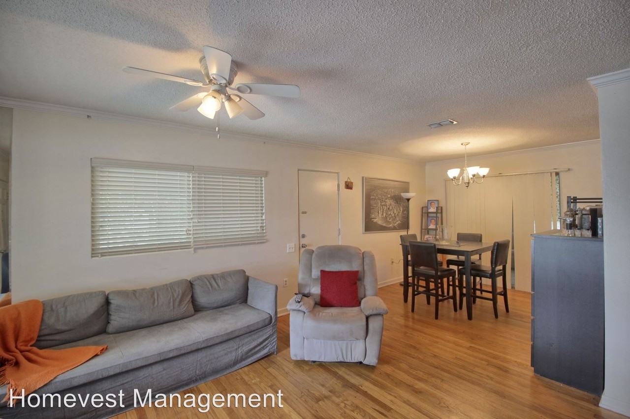 2515 Illinois St - Photo 3 of 14