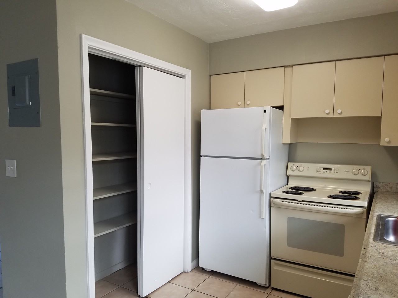 5900 NW 16th Place - Photo 3 of 25