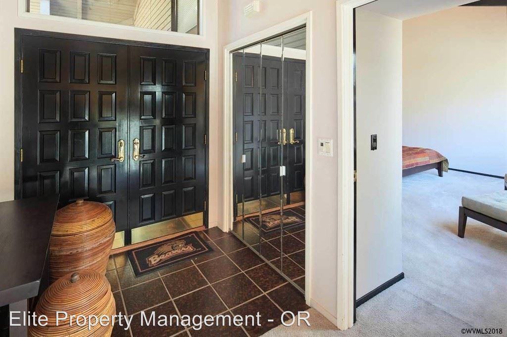 3979 SW Fairhaven Dr - Photo 3 of 25