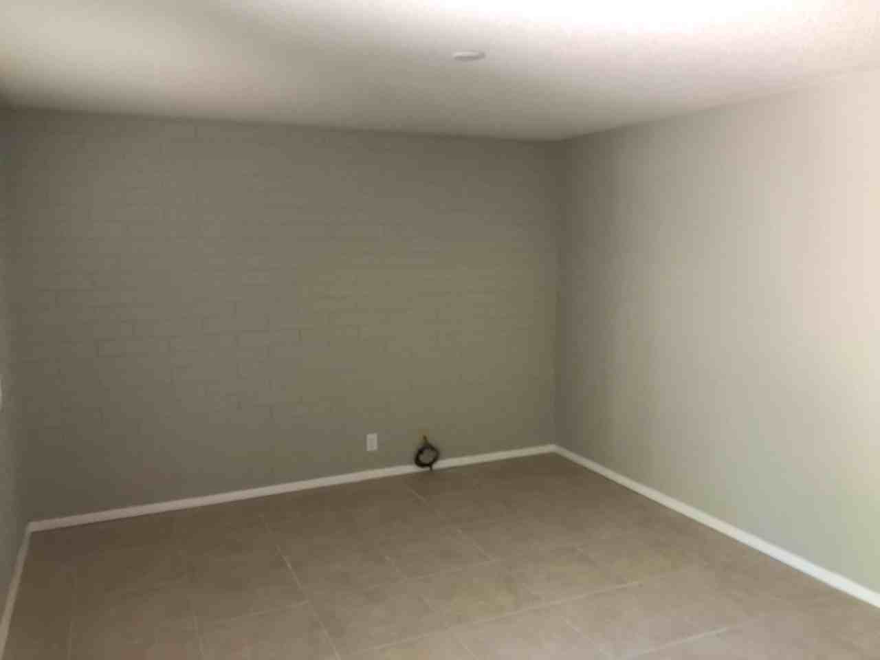 3407 N Paiute Way - Photo 3 of 7