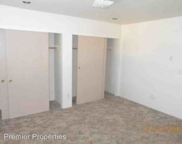 555 Fern Street A & B - Photo 2 of 7