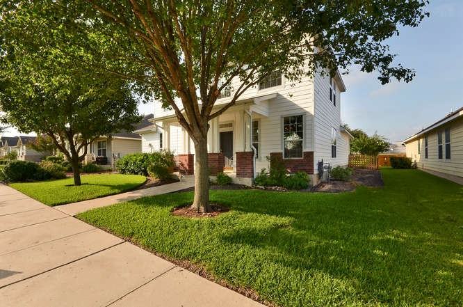 546 Westbury Ln - Photo 2 of 30