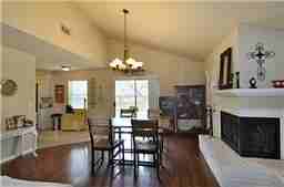 1315 N Floyd Rd - Photo 3 of 20