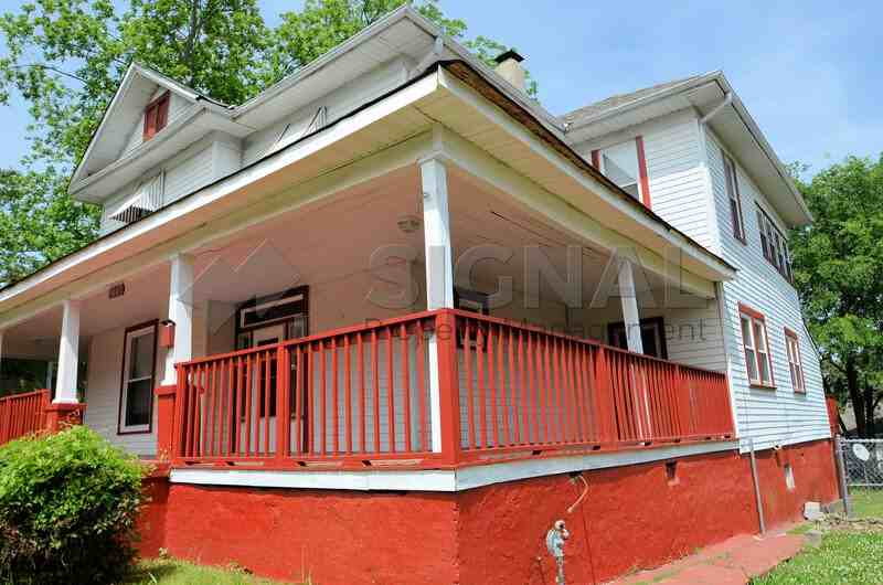 3007 Avenue S - Photo 2 of 37