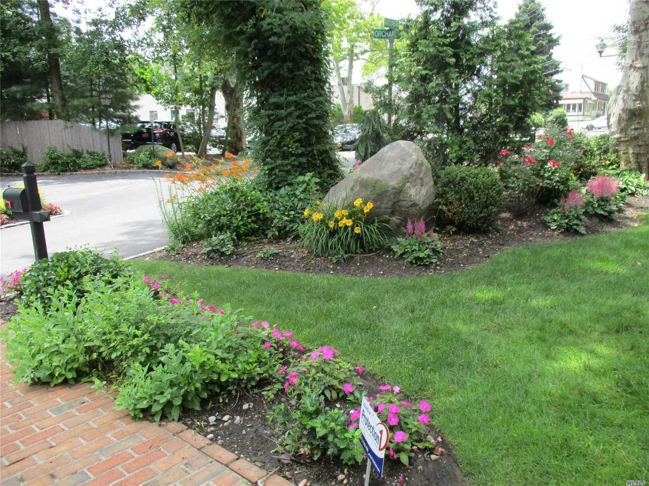 75 Orchard St - Photo 3 of 20