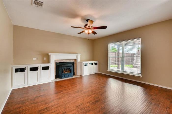 600 Ashcroft Dr - Photo 3 of 17