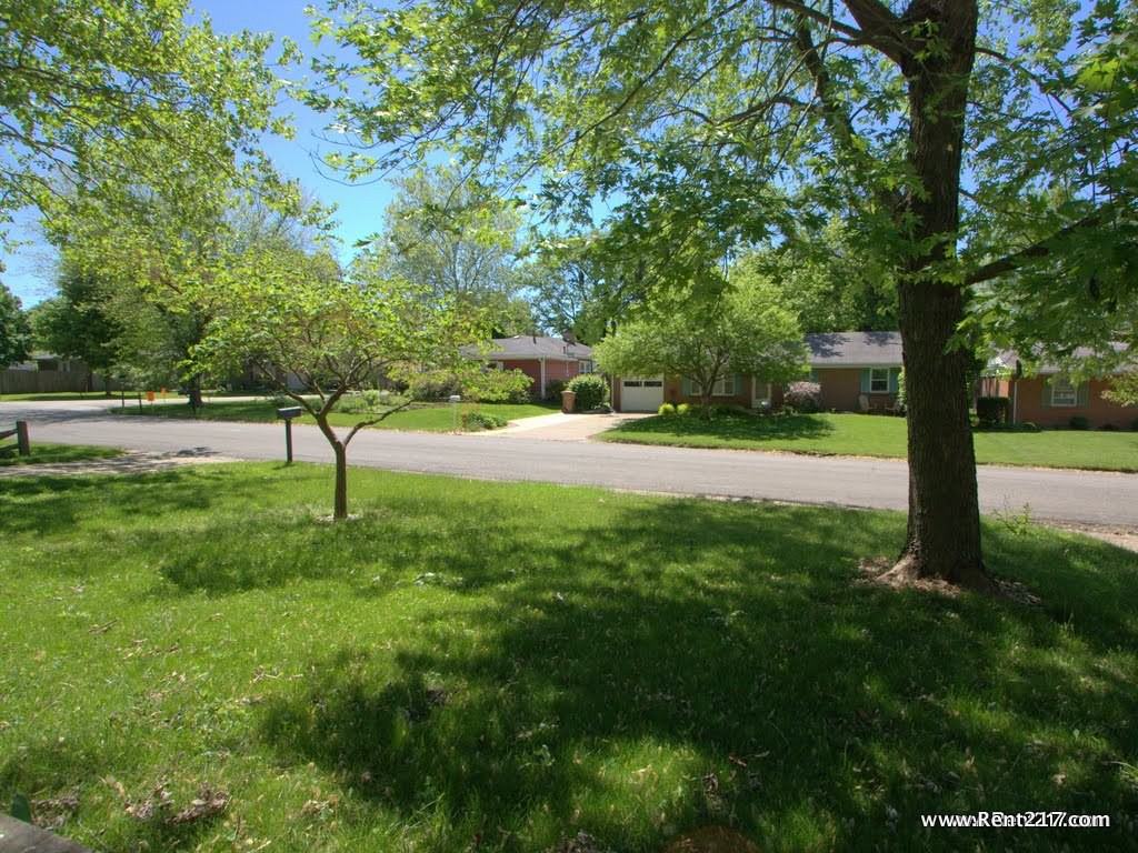 710 Breen Drive - Photo 2 of 25