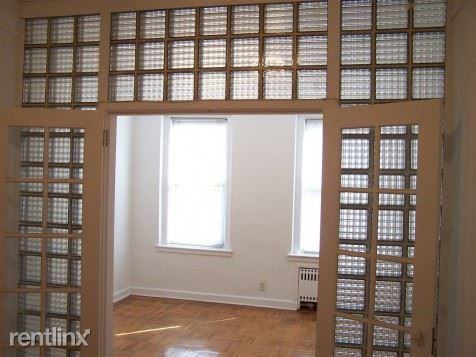 410 washington St N - Photo 3 of 7