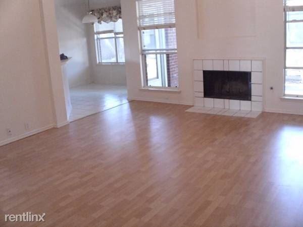 2610 Wandering Oak Dr - Photo 3 of 12
