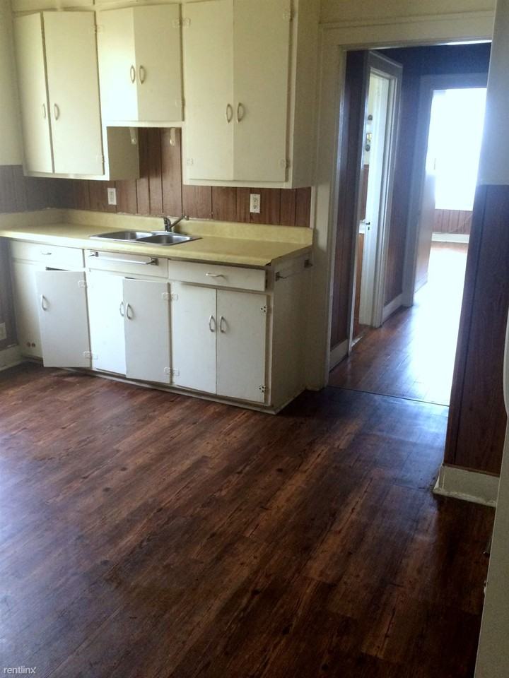 907 Bina St - Photo 3 of 6