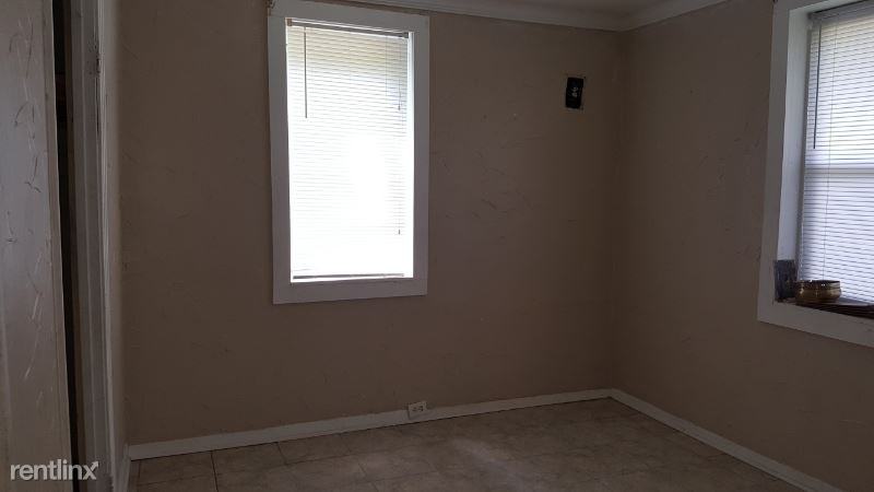 Bay Ave - Photo 3 of 34