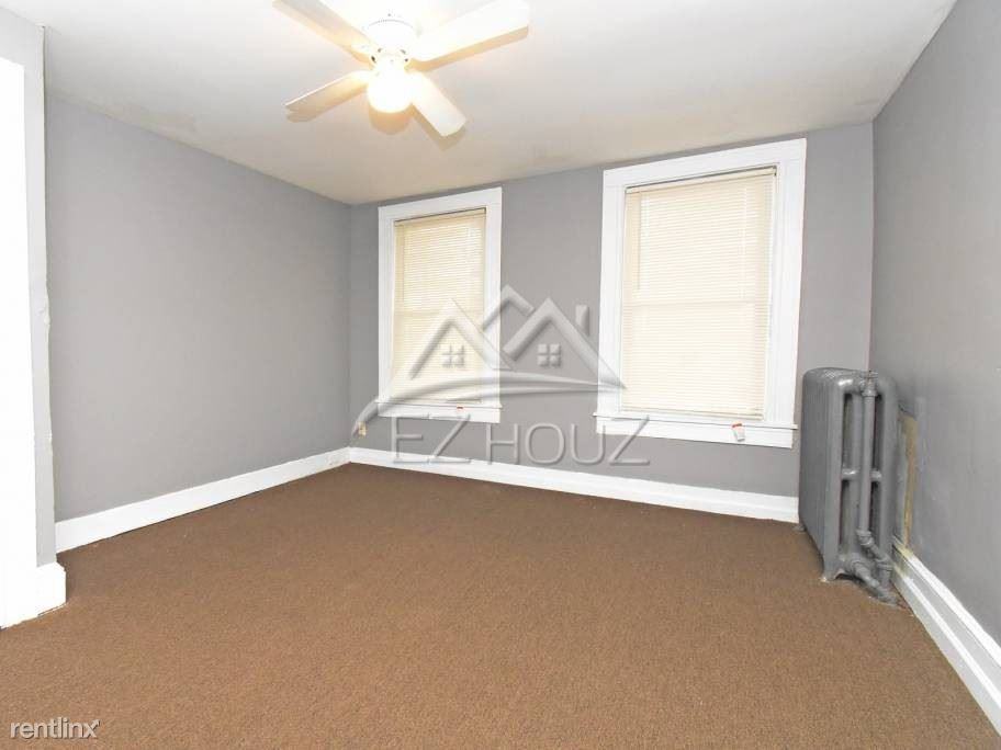 927 N Bentalou St - Photo 3 of 16