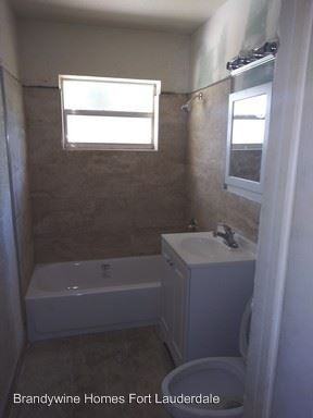 295 NW 29th Ave - Photo 2 of 6