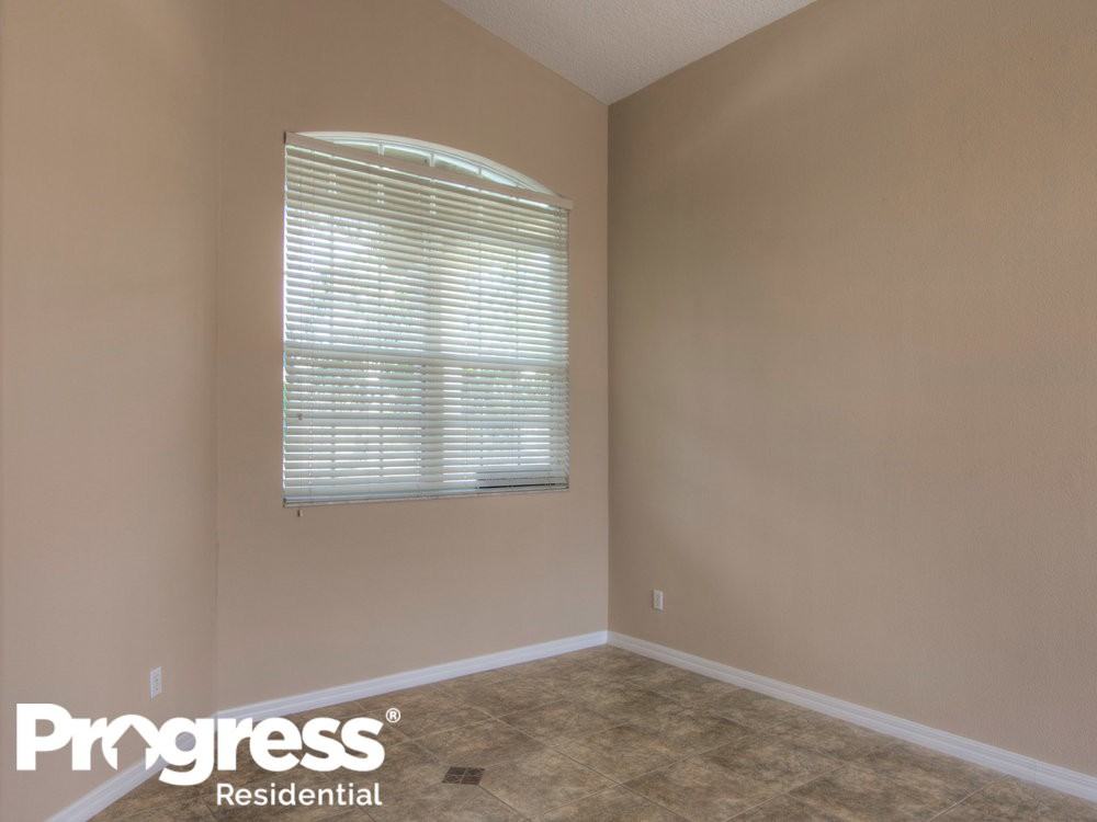 9513 Bay Pine Ln - Photo 2 of 17