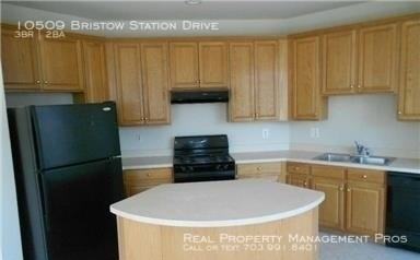 10509 Bristow Station Drive - Photo 3 of 22